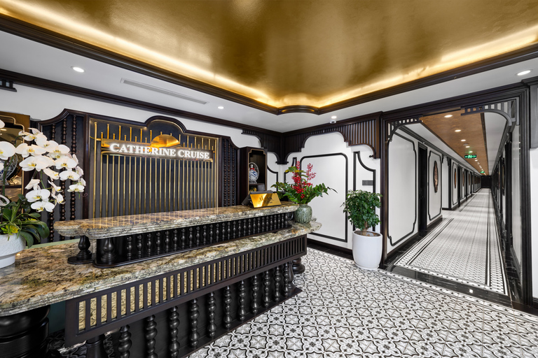 Catherine 2D1N Cruise: Ha Long Bay with Sung Sot & Ti Top Premier Suite of Catherine Cruise from Halong