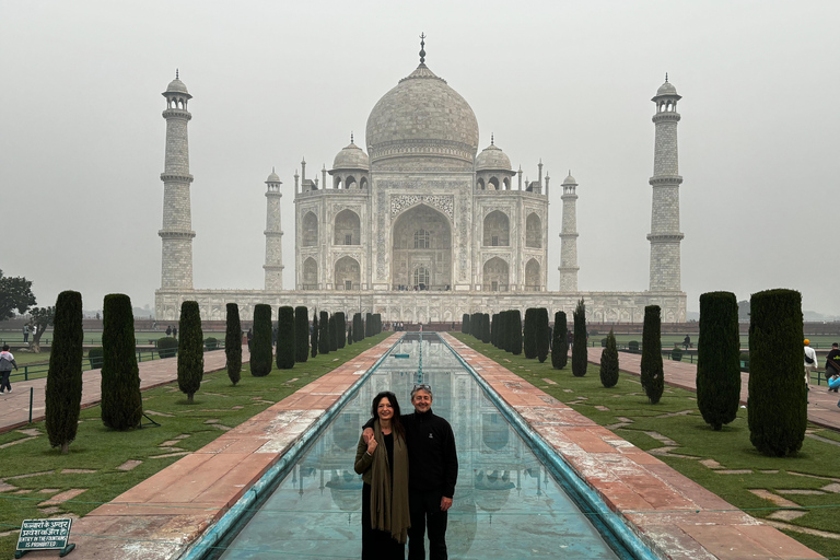 Vanuit Delhi: Dagtrip Taj Mahal-Agra Fort met Gatimaan ExpressAgra door Gatimaan Express - Toegangsprijzen 2e klas niet inbegrepen