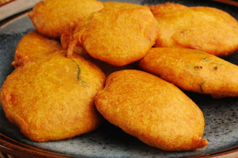 Kathmandu: Traditional and Local Nepali Breakfast Experience