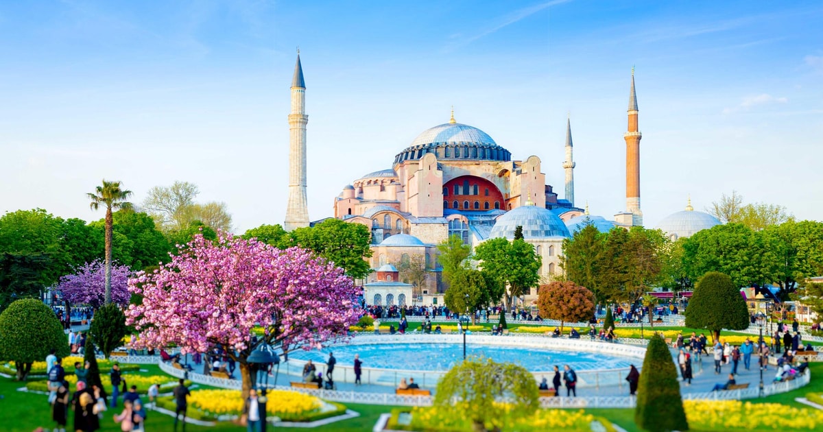 Isztambul Hagia Sophia K k Mecset s Boszporusz Haj kir ndul s isztambul-hagia-sophia-k-k-mecset-s-boszporusz-haj-kir-ndul-s