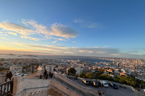 Mellan hav och kullar: i fotspåren av Allauch, Aix, MarseilleAix, Allauch, Marseille: Offentlig