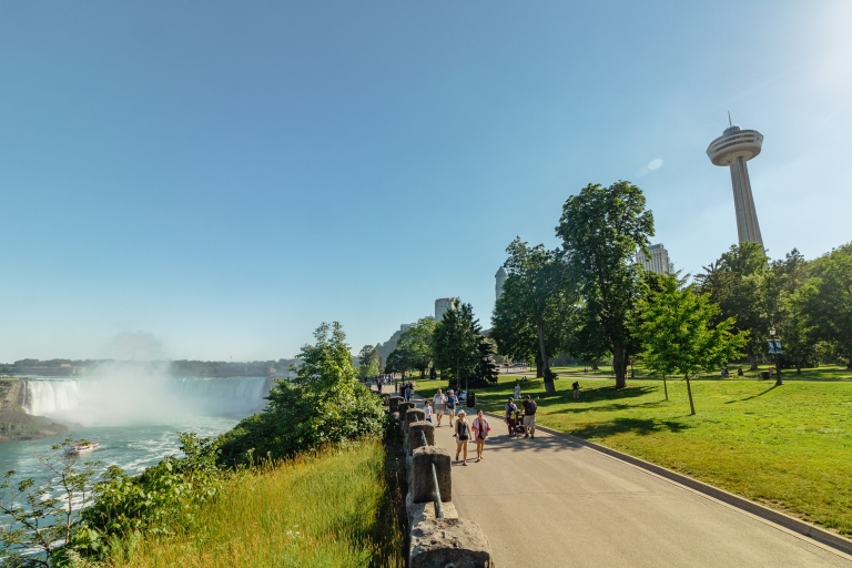 Chutes du Niagara : plate-forme d'observation à Skylon Tower
