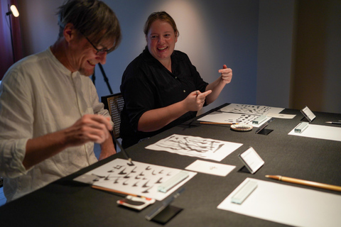 Taller de caligrafía en Kioto: diseña tu logotipo kanji en papel washiTaller de caligrafía en Kioto: diseña tu logotipo kanji en washi
