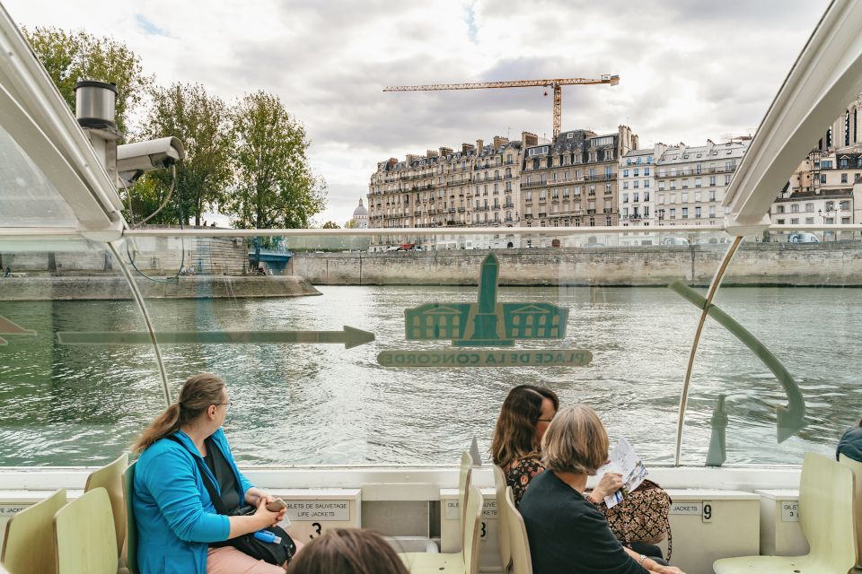 Paris: Batobus Hop-On Hop-Off Sightseeing Cruise