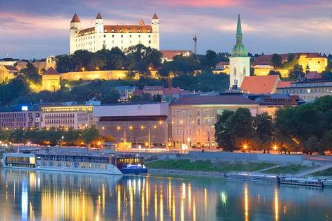 From Vienna:Bratislava & Budapest Guided Day Trip and cruise Guided Day Tour from Vienna to Budapest and Bratislava