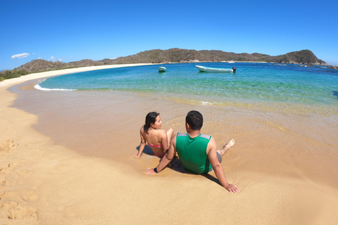 Private yacht tour of the Huatulco Bays Small yacht for 8 people