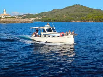 Alcúdia : excursion en bateau sur la côte majorquine avec collation