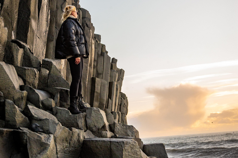 Reykjavik: 6-Day Iceland Tour with Accommodation