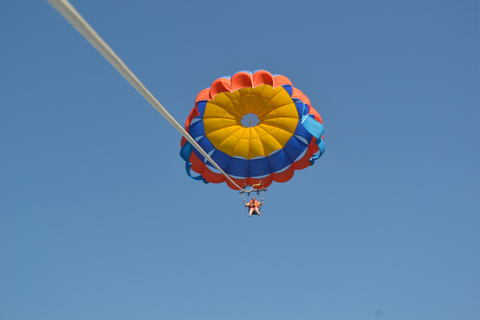 Tredubbelt vattensportpaket Jetski, banan, parasailing