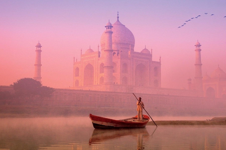 Full Day Taj Mahal & Agra Fort Tour By Gatimaan Train