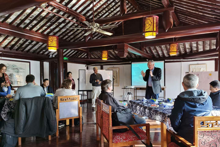 From Shanghai: Zhujiajiao Water Town Day Trip with Boat Ride