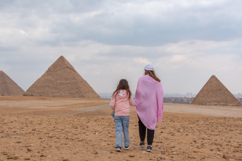 Vanuit de haven van Alexandrië: Piramide van Gizeh & Nationaal MuseumVanuit de haven van Alexandrië: Piramide van Gizeh en Nationaal Museum Japans