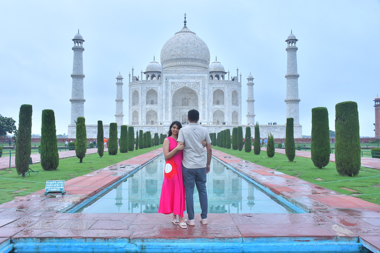 Skip The Line Taj Mahal, Agra Fort Same Day Luxury Tour From Delhi, Taj Mahal and Agra Fort Luxury Tour