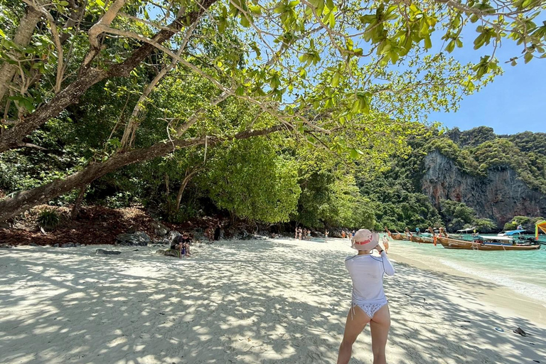 Krabi: Phi Phi Island Tour by Speedboat with Buffet Lunch