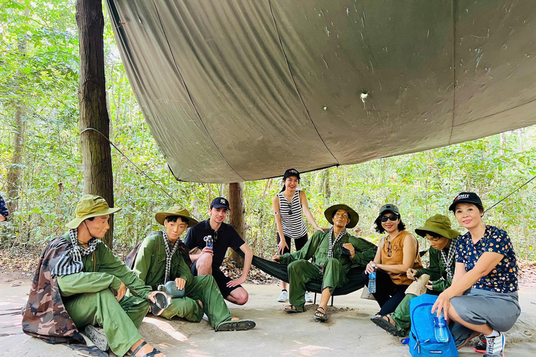 Cu Chi-tunnlarna, Cao Dai-templet/Ba Den-berget Dagsutflykt