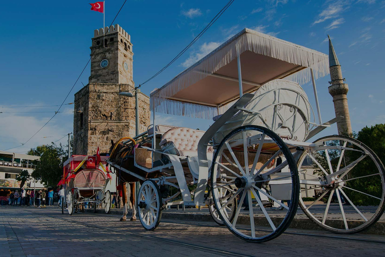 Antalya : Visite guidée à pied de la vieille ville et de ses points fortsVisite privée à pied de la vieille ville d'Antalya