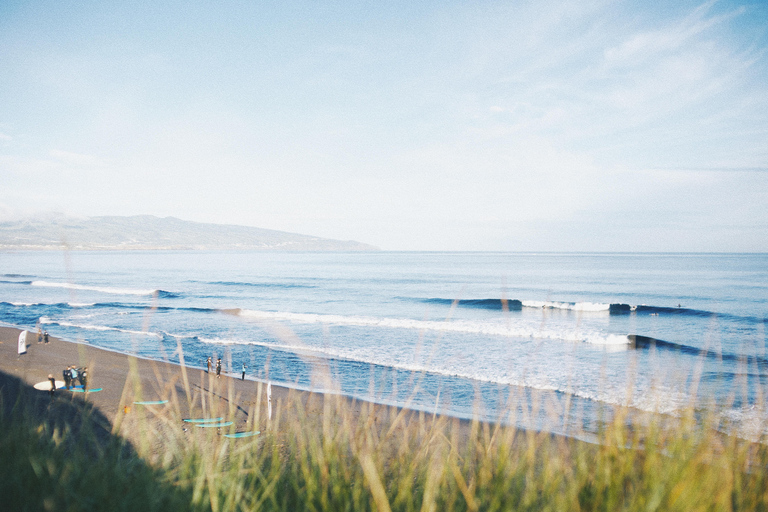 AÇORES: Aula de surf para principiantes