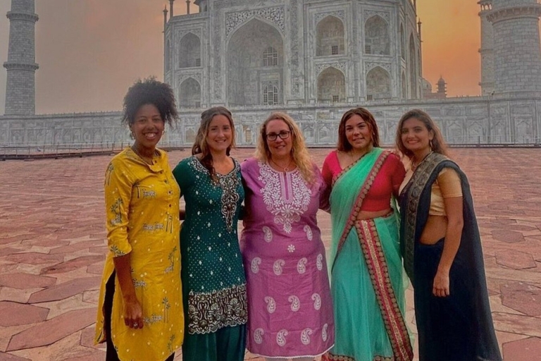 Agra: Private Yoga Tour mit Tajmahal und Agra Fort Besuch