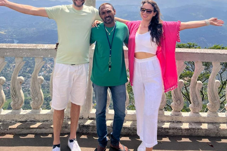 Kandy : Ambuluwawa Day Tour with Top Rated Local Guide