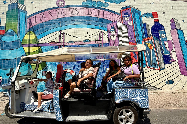 Lisbon Private Tuktuk Tour with Hotel Pickup