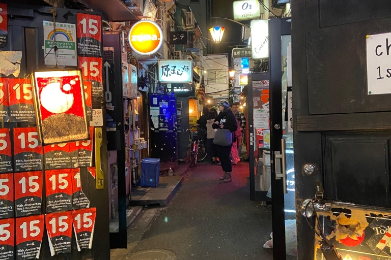 Shinjuku: bar hopping night tour at Japanese Izakaya