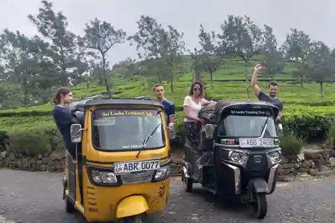 Haputale:Glorious Tuk Tuk Ride to Lipton'sSeat & Tea Factory