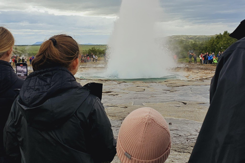 Golden Circle and South Coast Tour with 7+ Great Attractions