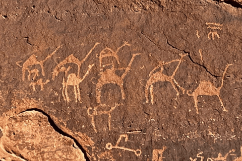 Wadi Rum: Wędrówka i wspinaczka na górę Burdah + tradycyjny lunch