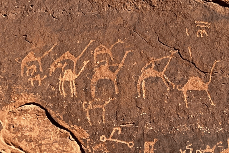 Wadi Rum woestijn: Halfdaagse tour per jeep (ochtend of zonsondergang)