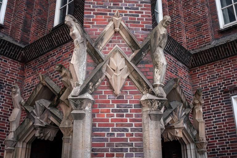 Hamburg: Speicherstadt, Elbphilharmonie Plaza & Boat Cruise