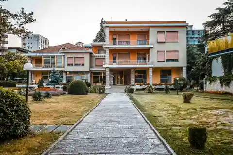 Rundgang durch Tirana