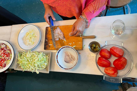 Córdoba: markttour en kookles met natuurlijke wijnenCórdoba: rondleiding op de markt en kookles met natuurlijke wijnen