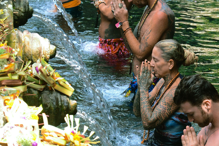 Tirta Empul : Balinese Home & Sacred Melukat Purification