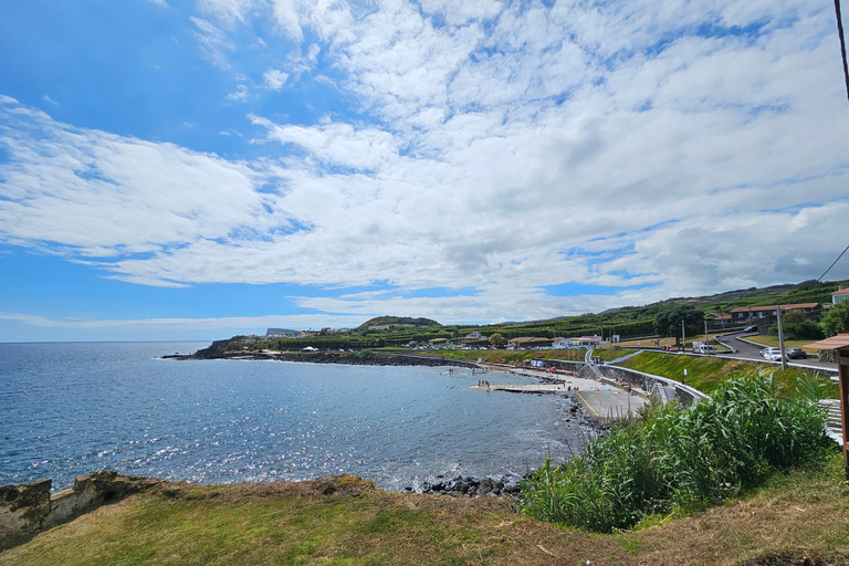 Visite d&#039;une demi-journée de l&#039;île de Terceira : Baies enchantées avec dégustationCalendrier d&#039;hiver