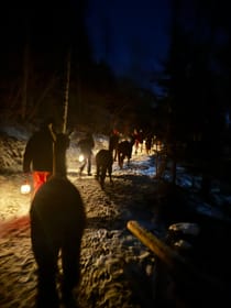 Lamawanderung mit hausgemachten Käsefondue - Housity