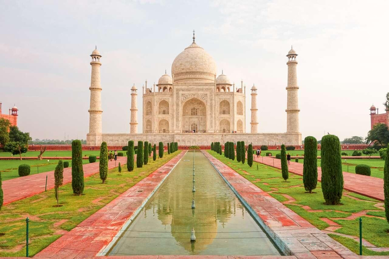 From Delhi: Taj Mahal & Agra Trip by Gatimaan Express Train All Inclusive Chair Car Train, Car, Guide, Ticket, Lunch