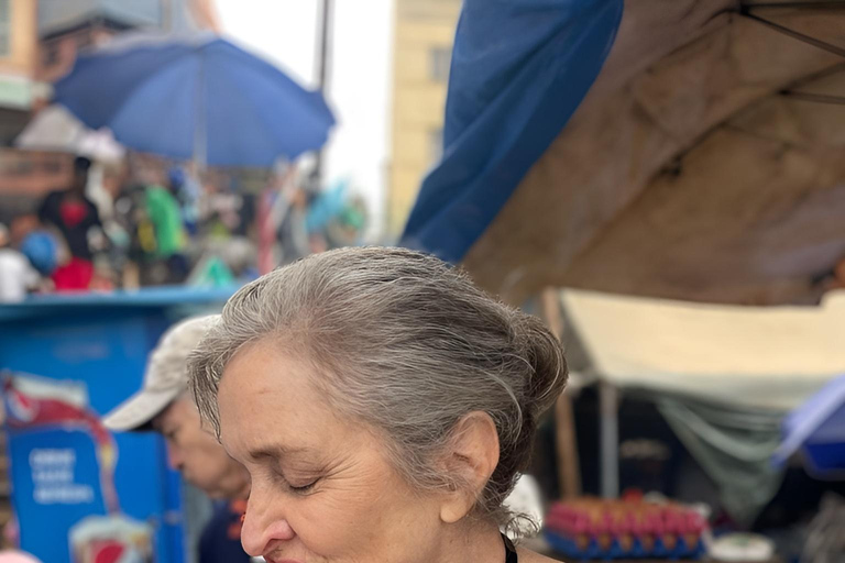 恩德培：摩托导览步行之旅·乌干达罗莱克斯美食体验恩德培：骑摩托导览步行游与乌干达劳力士体验