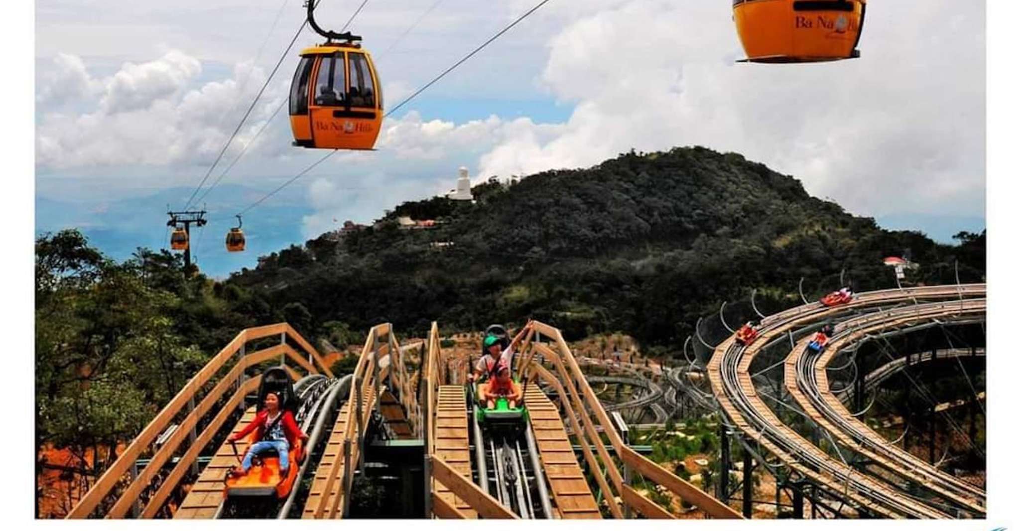 Hoi An, Golden Bridge - Bana Hills Fullday en voiture privée - Housity