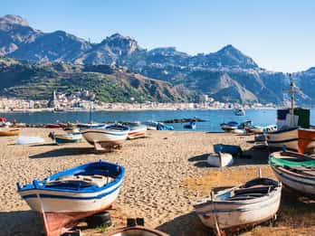 Taormina: tour in barca con snorkeling e nuoto