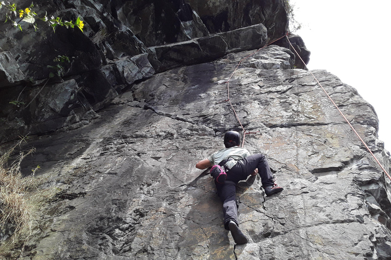 Arrampicata su roccia, Dapa è un posto fantastico vicino a CaliArrampicata su roccia in un luogo fresco vicino a Cali