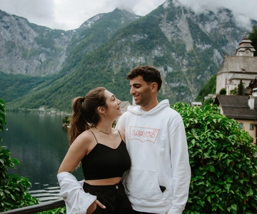 Hallstatt: Photoshoot walk with a professional