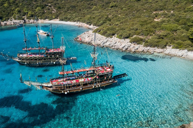 Bodrum: Pirate Boat Experience with Lunch Bodrum Pırate Boat Without Hotel Transfer