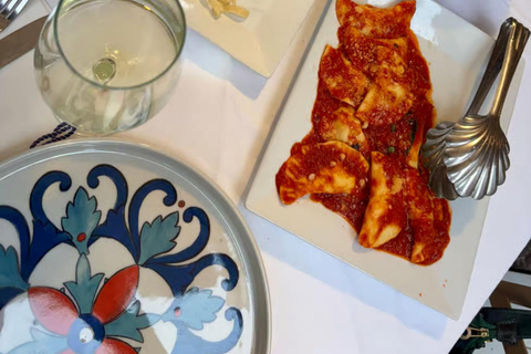 Naples: Preparation of ravioli and scialatielli with fresh pesto and wine