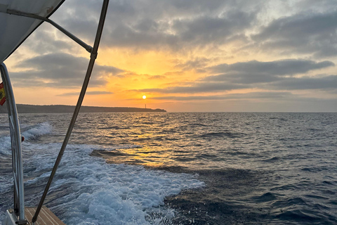 Sunset Boat Tour: Northern Ibiza from Santa Eulalia Sunset Boat Tour: North Ibiza from Santa Eulalia