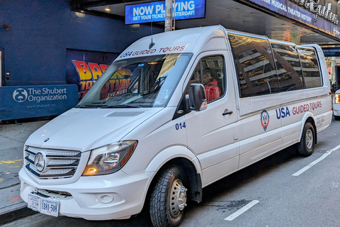 Nova Iorque: tour guiado particular em ônibus com teto de vidro à noiteTour noturno particular de 6 horas - ônibus conversível com teto de vidro/aberto