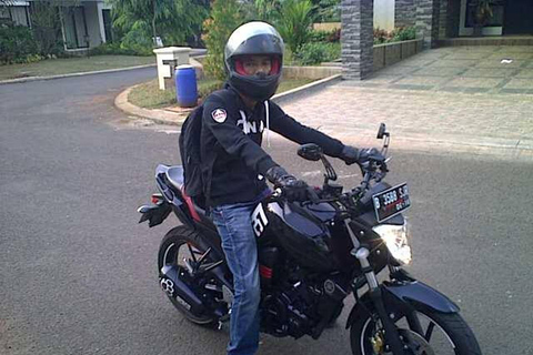 Jakarta:: City Sightseeing Motorbike Tour