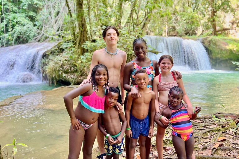 Falmouth: YS Falls &amp; Pelican Bar Tour with Transfers