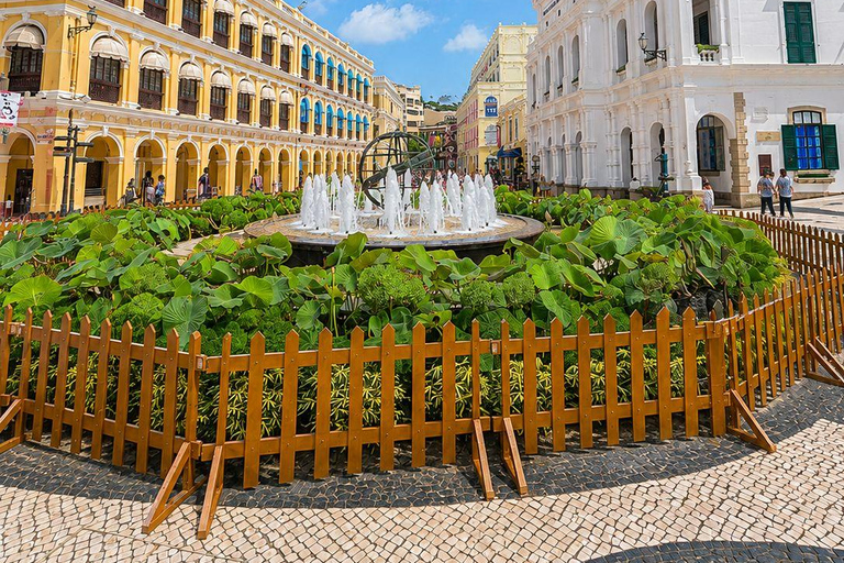 Macau: Guided Heritage & Local Flavors Walking Tour