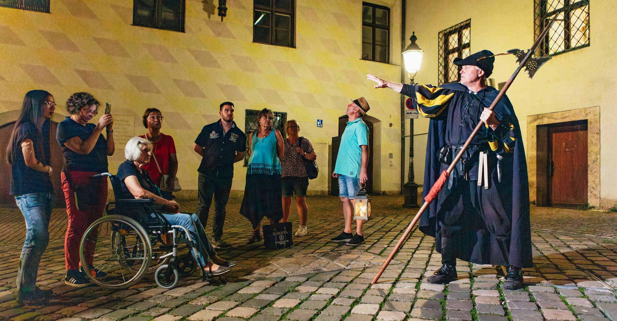 Munich: Middle Ages Tour with Night Watchman in German photo 10