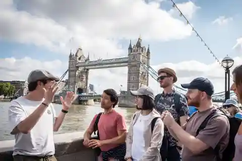 London: Slotte & broer Southbank Walking Tour